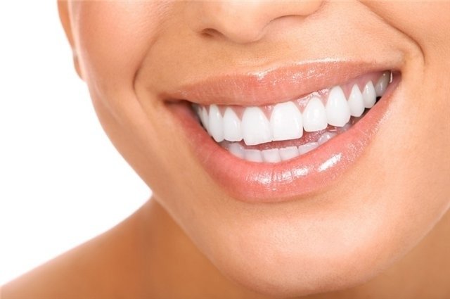Фото красивых зубов у женщин виниры